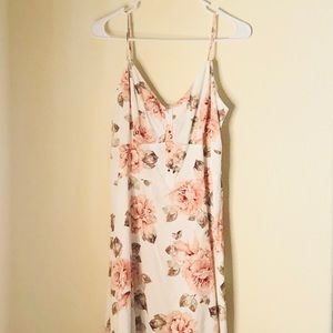 DYNAMITE Pink floral summer dress NWOT